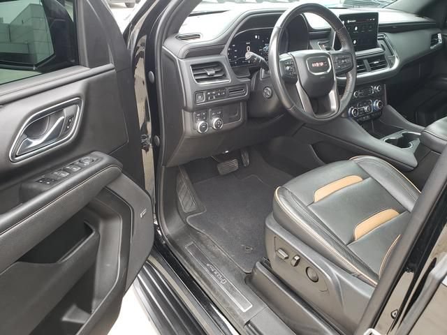 Used 2022 GMC Yukon XL AT4 AWD/4WD image 12