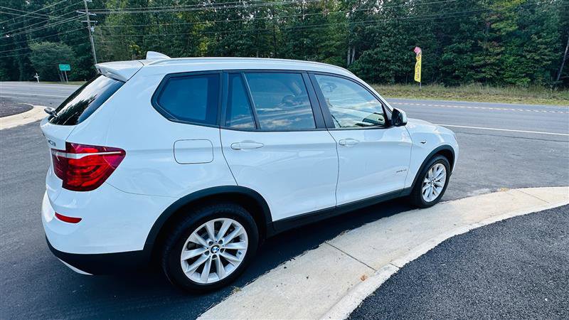 Used 2017 BMW X3 sDrive28i image 8