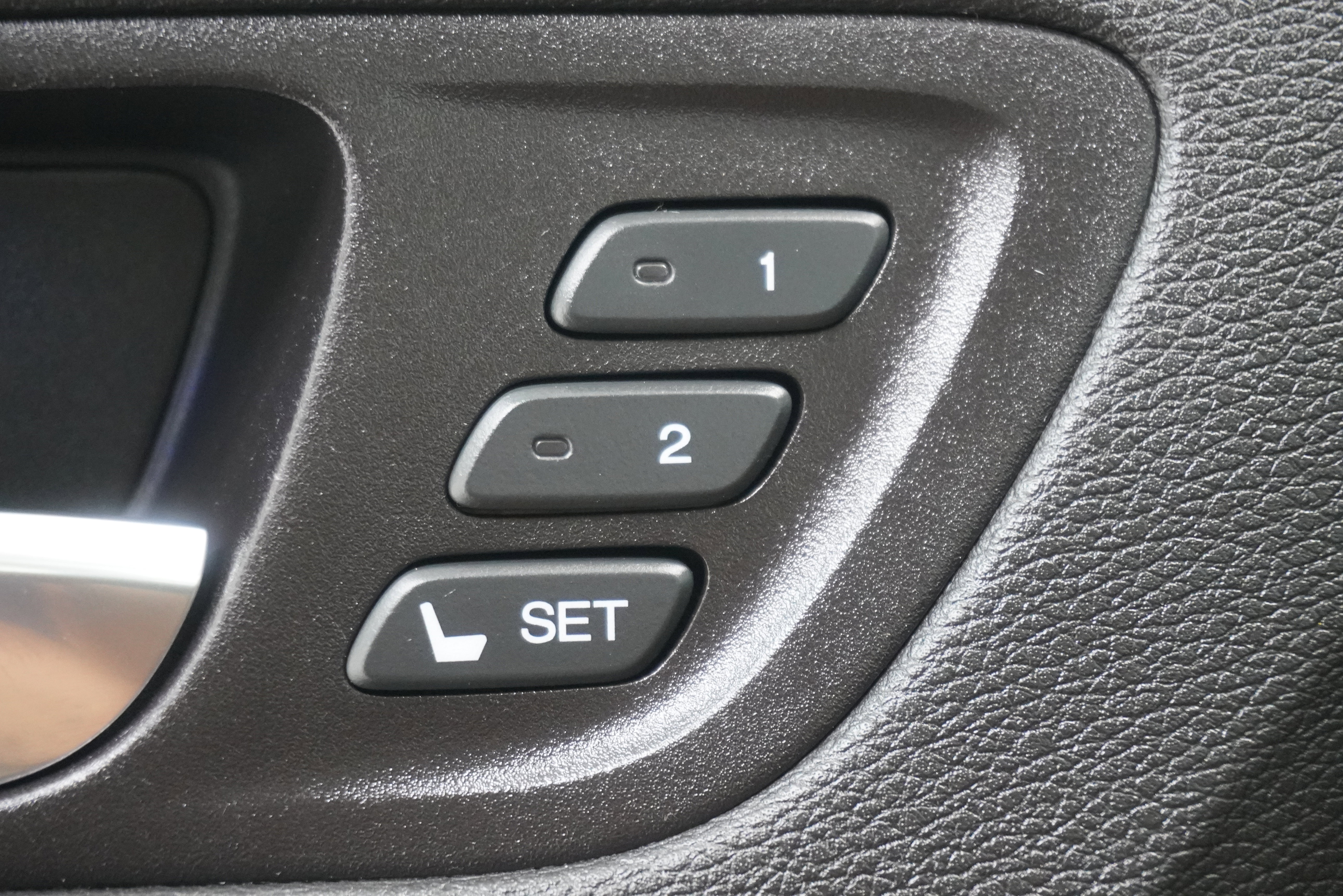 Used 2015 Acura TLX w/ Technology Package FWD image 16