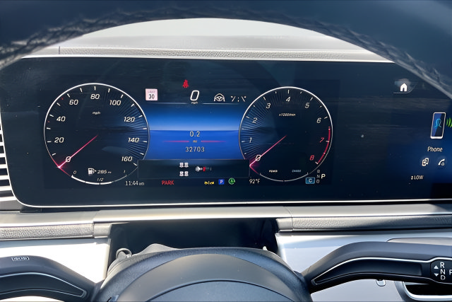Used 2025 Mercedes-Benz GLS 450 4MATIC image 11