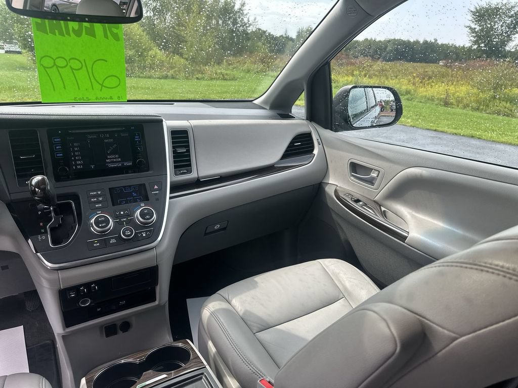 Used 2015 Toyota Sienna XLE Premium AWD/4WD image 11