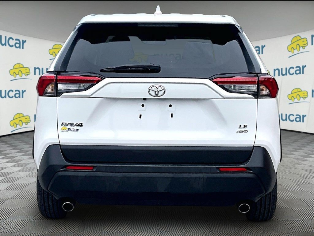 Used 2025 Toyota RAV4 LE AWD/4WD image 5