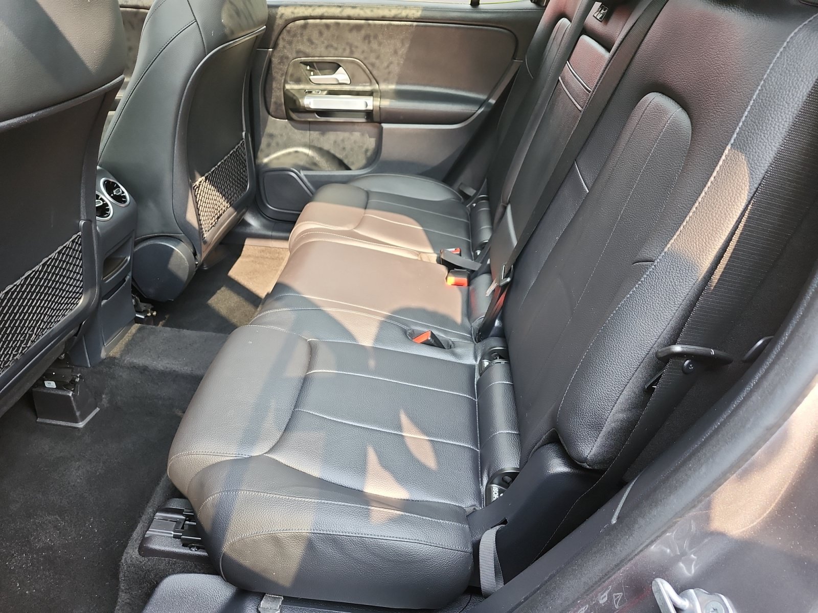 Used 2022 Mercedes-Benz GLB 250 4MATIC image 13