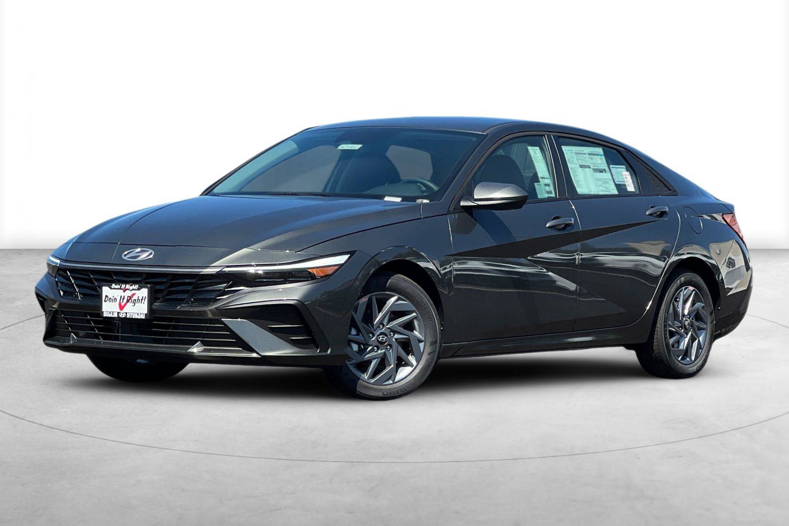 New 2026 Hyundai Elantra Hybrid FWD image 2