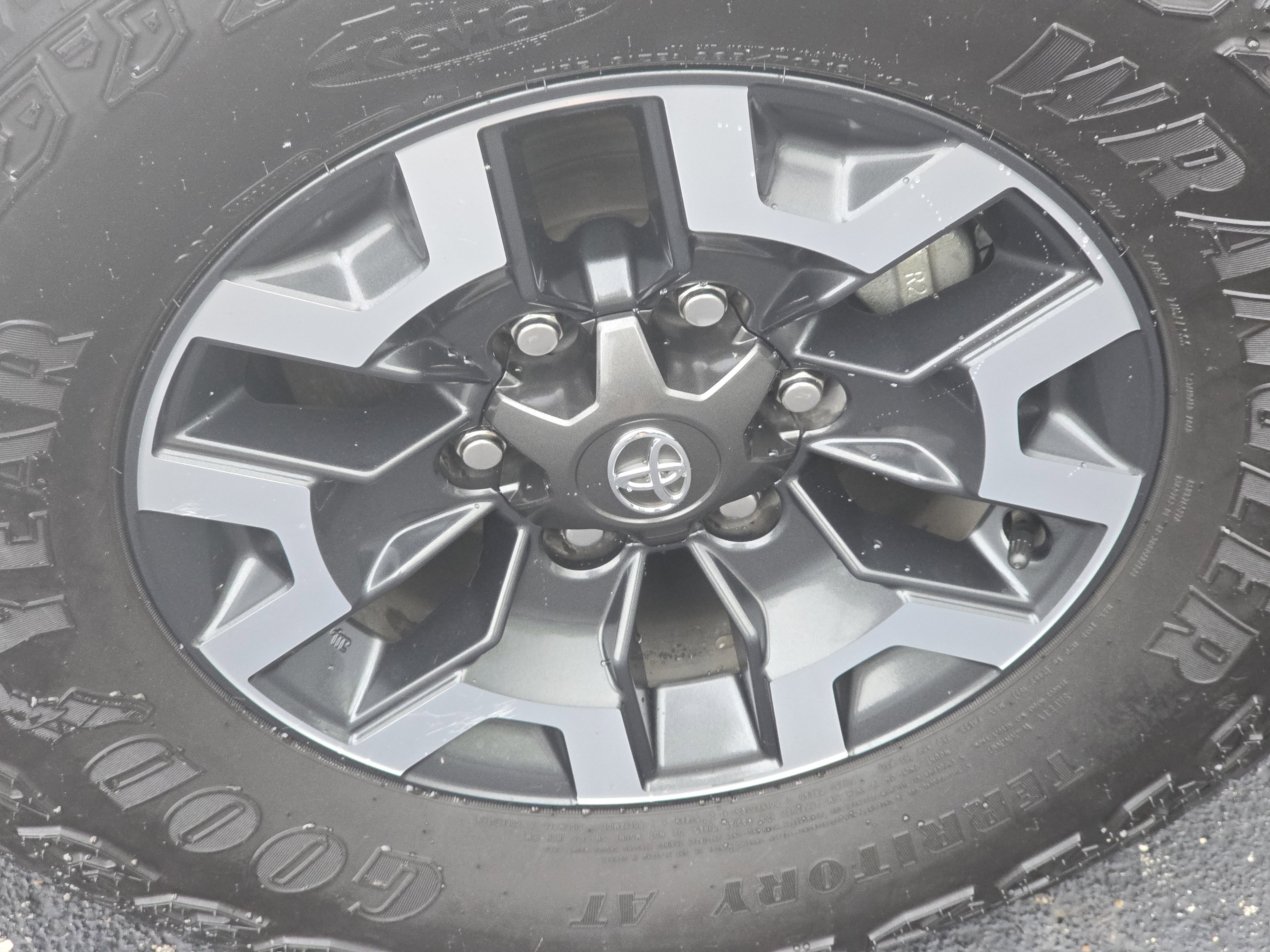 Used 2023 Toyota Tacoma SR image 3