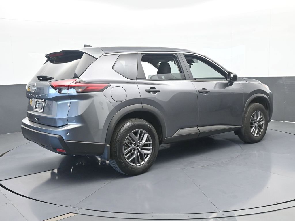 Used 2025 Nissan Rogue S FWD image 6