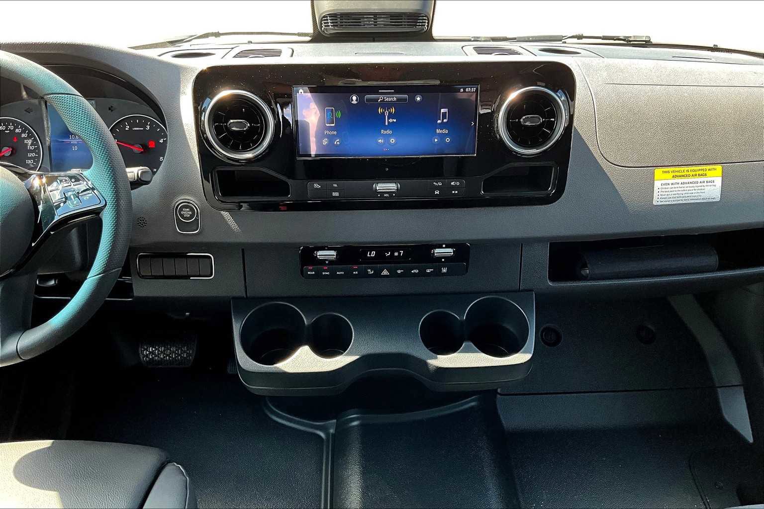 New 2025 Mercedes-Benz Sprinter 2500 image 18