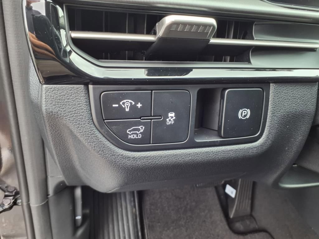 New 2026 Kia Sportage SX image 17