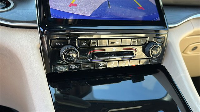 Used 2023 Jeep Grand Cherokee 4WD 4xe image 21