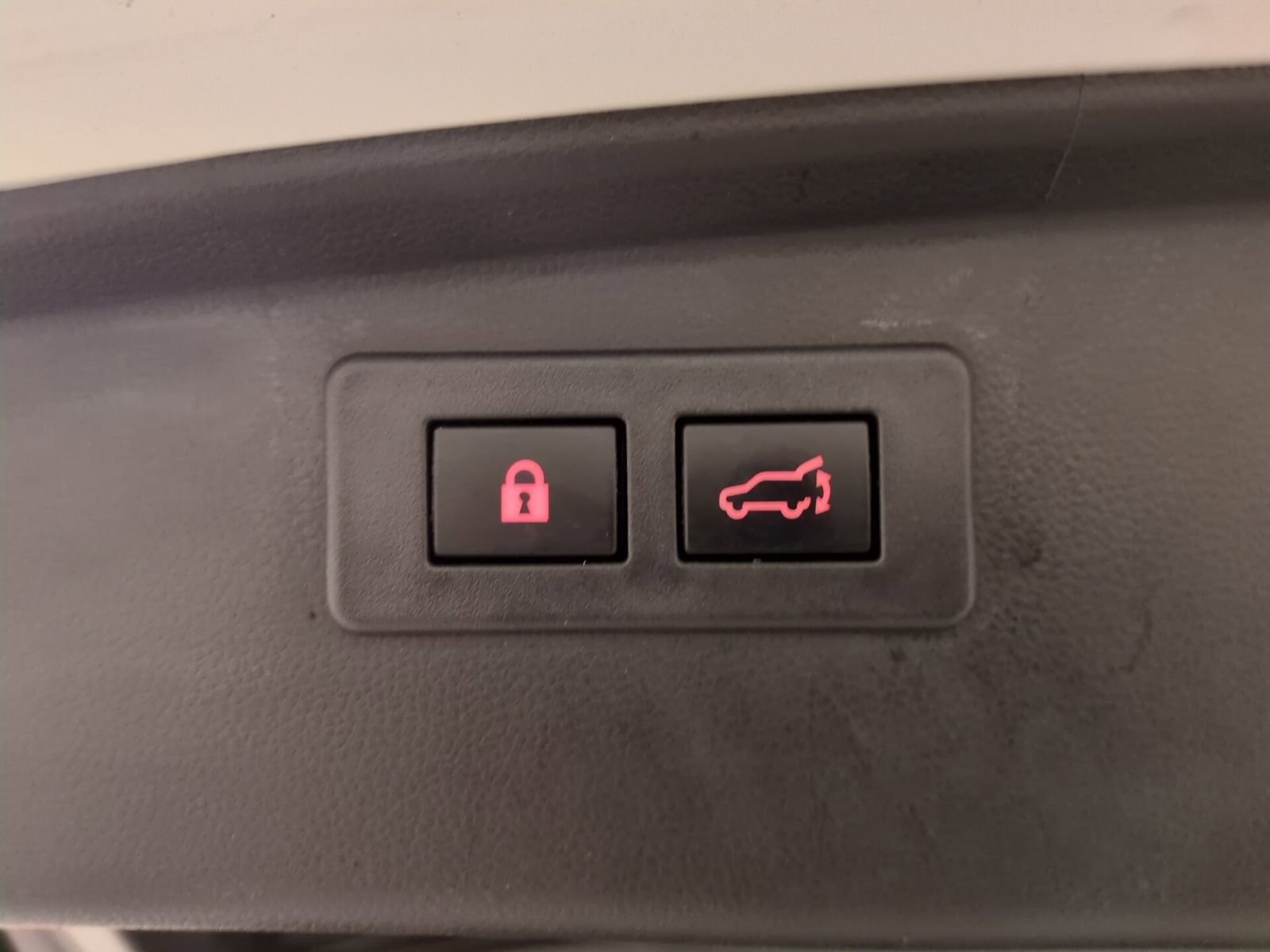 Certified 2024 Subaru Outback Premium image 18