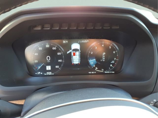 Used 2022 Volvo XC90 T6 Momentum w/ Advanced Package image 15