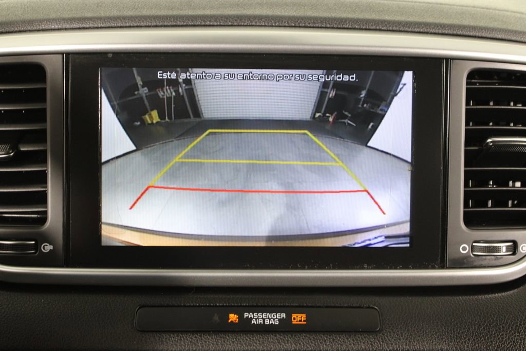 Used 2020 Kia Sportage LX image 25