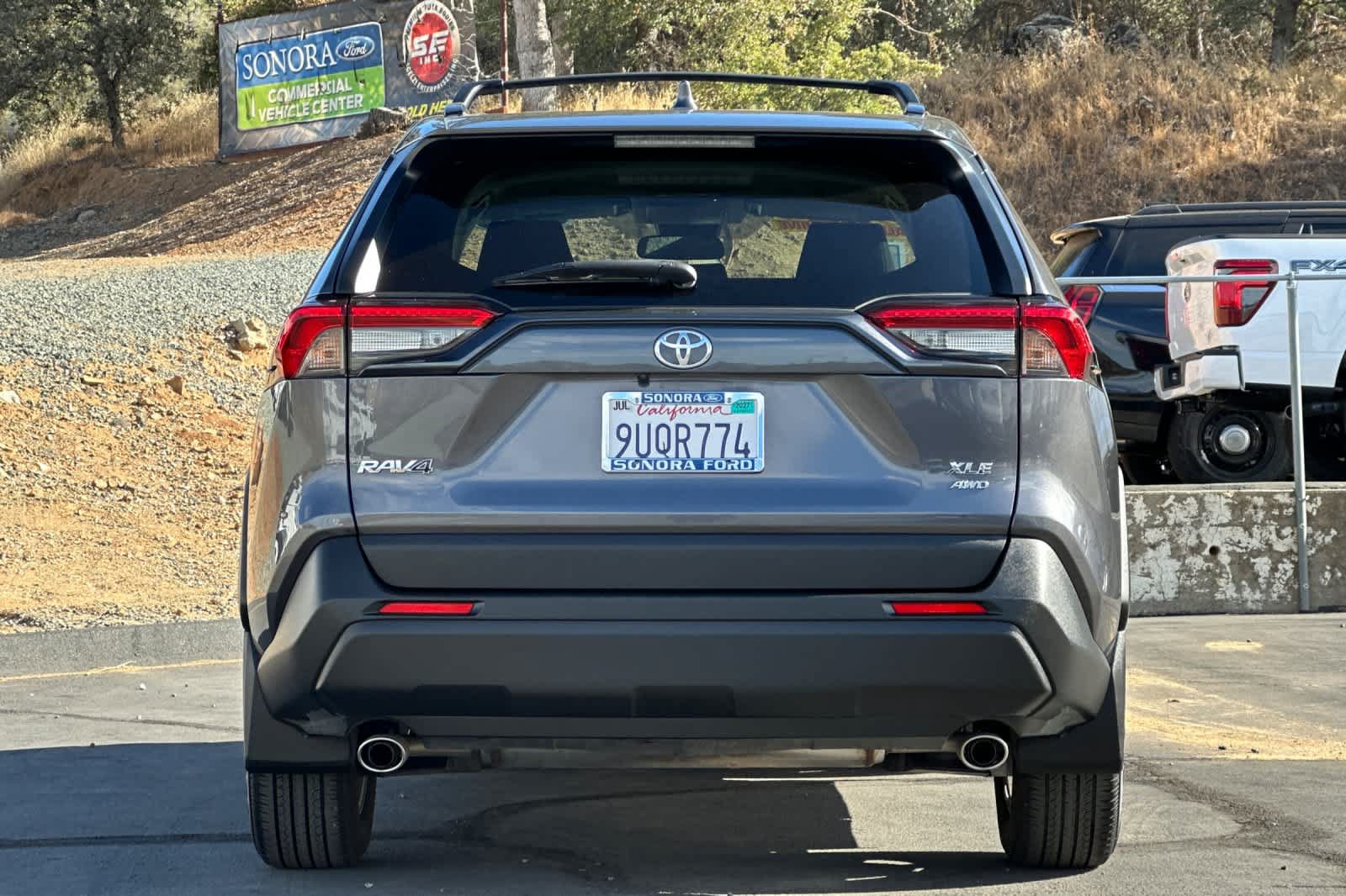 Used 2024 Toyota RAV4 XLE AWD/4WD image 5