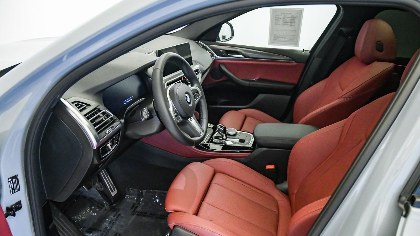 Certified 2024 BMW X4 xDrive30i w/ Premium Package image 18