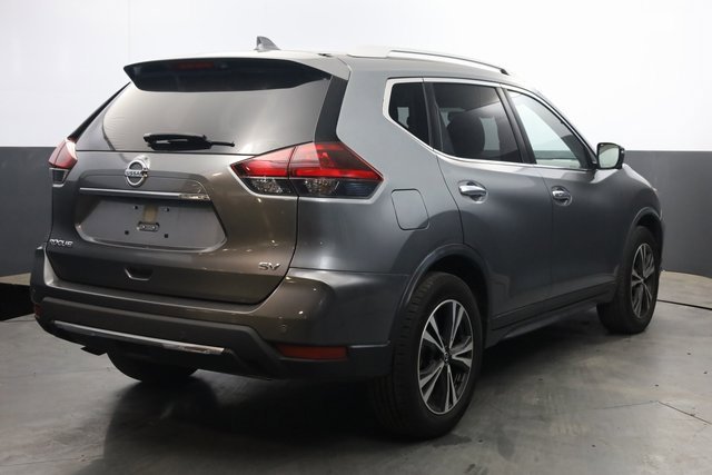 Used 2020 Nissan Rogue SV w/ Premium Package image 5