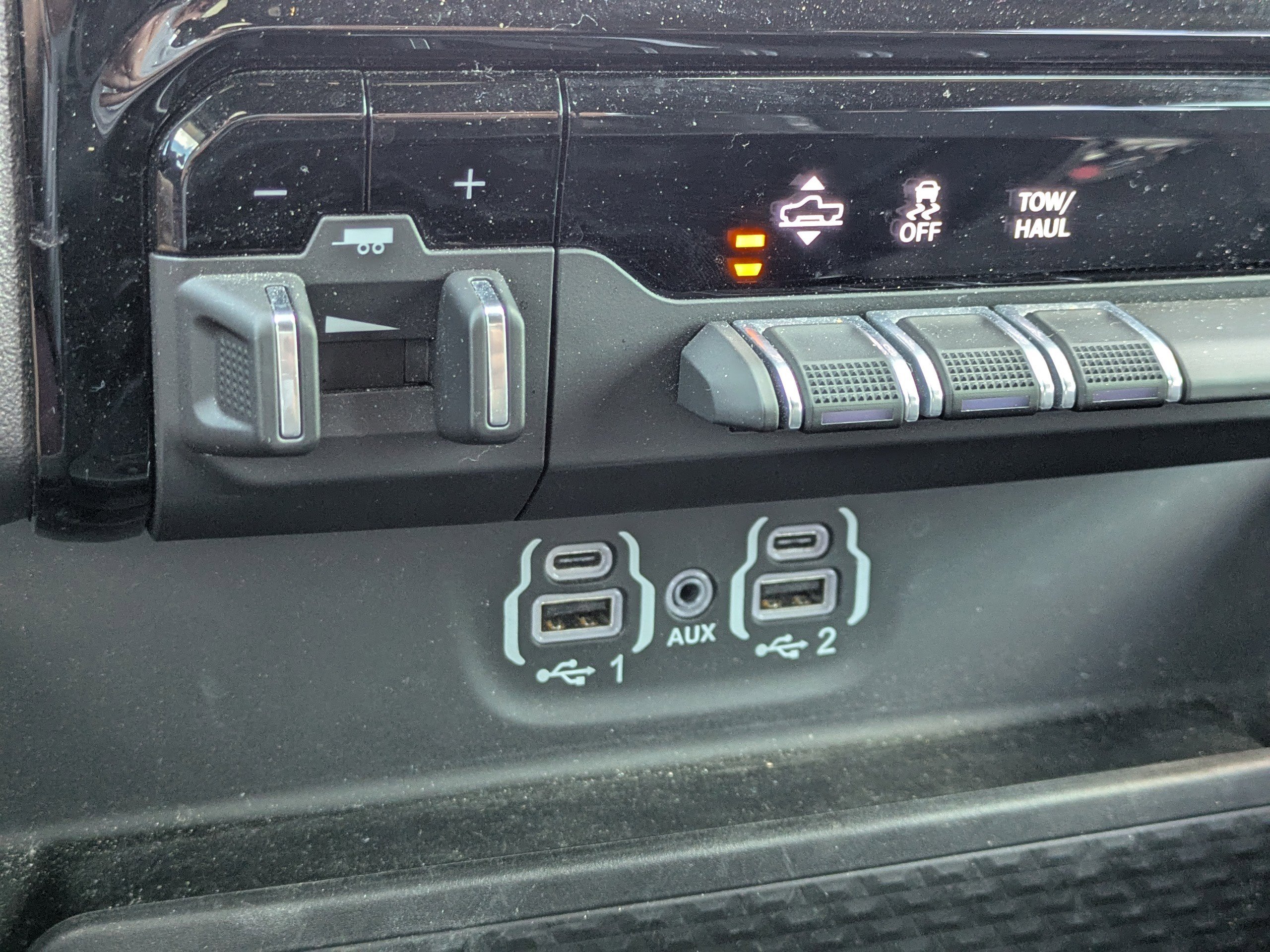 Used 2023 RAM 1500 Rebel w/ Rebel Level 1 Equipment Group AWD/4WD image 30