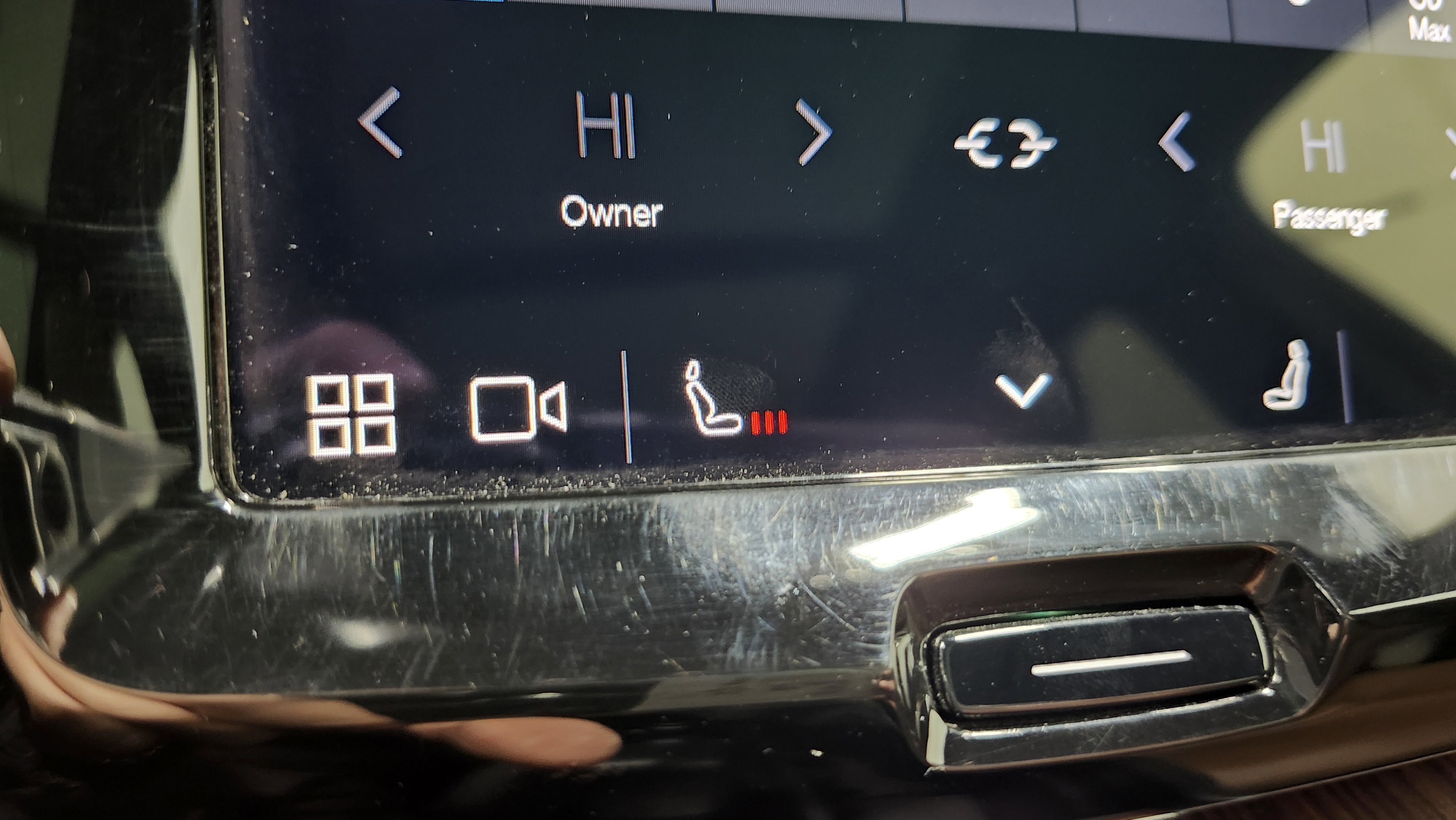 Used 2024 Volvo XC60 B5 Plus image 9