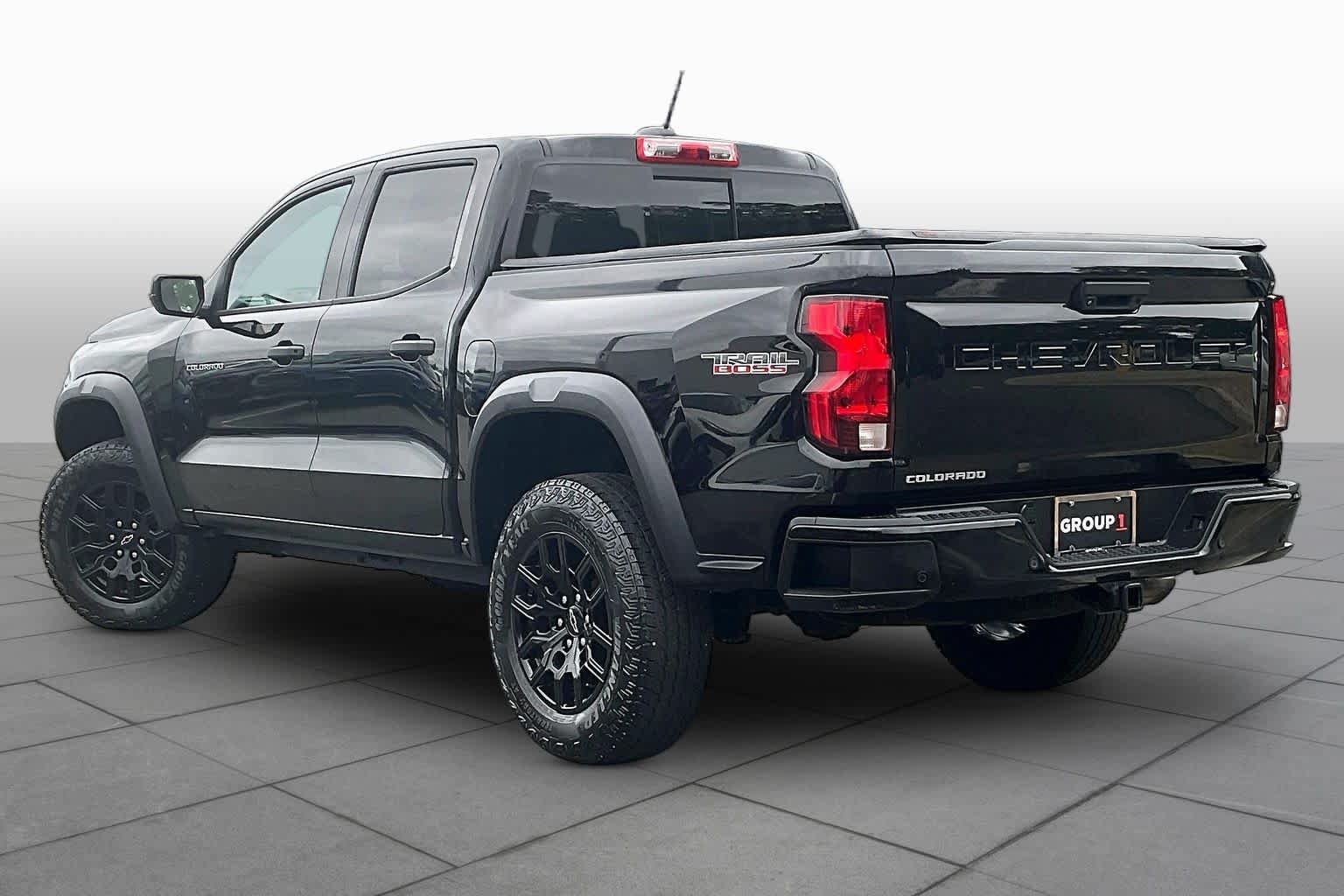Used 2023 Chevrolet Colorado Trail Boss w/ Advanced Trailering Package AWD/4WD image 12