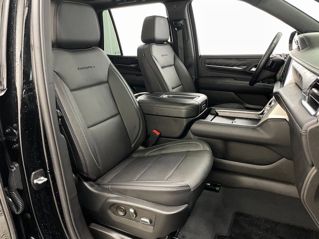 Used 2023 GMC Yukon Denali w/ Max Trailering Package image 41