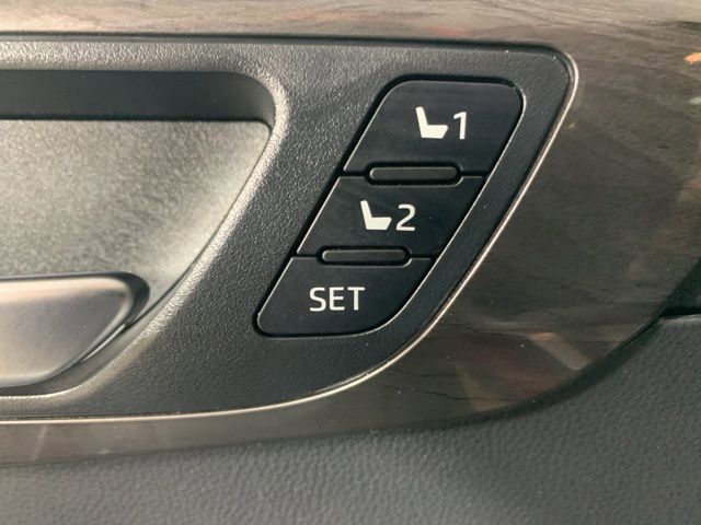 Used 2021 Toyota Highlander Platinum image 19