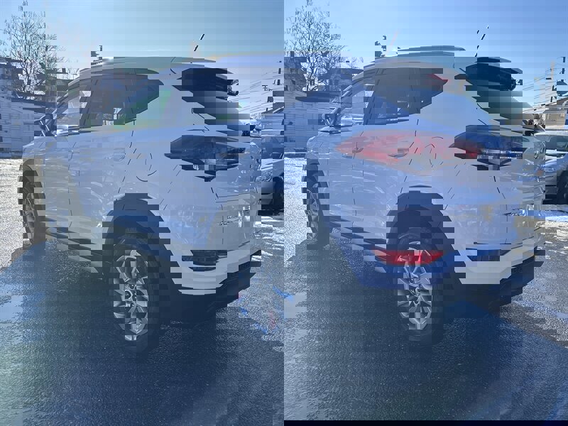 Used 2017 Hyundai Tucson SE image 6