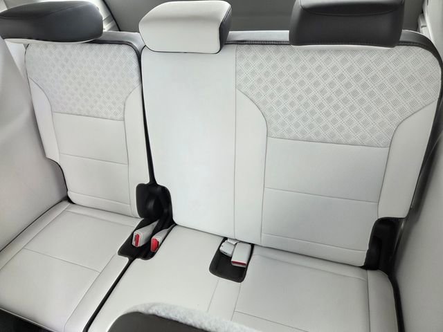 New 2026 GMC Acadia Denali w/ Super Cruise Package image 7