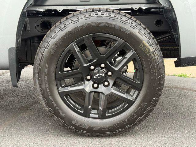 New 2026 Chevrolet Silverado 1500 Custom w/ Turbomax Blackout Package RWD image 13