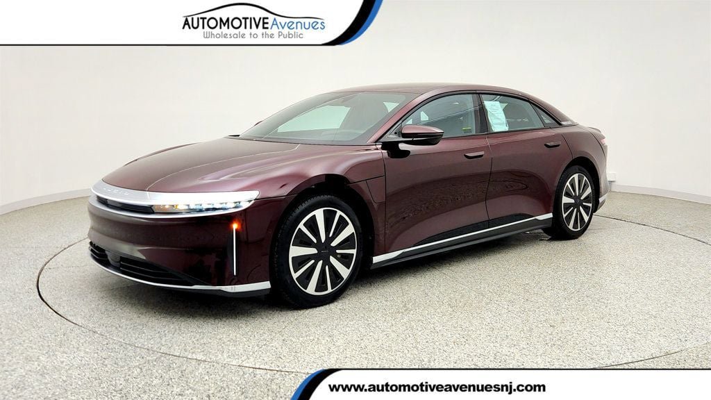 Used 2023 Lucid Air Pure RWD image 1