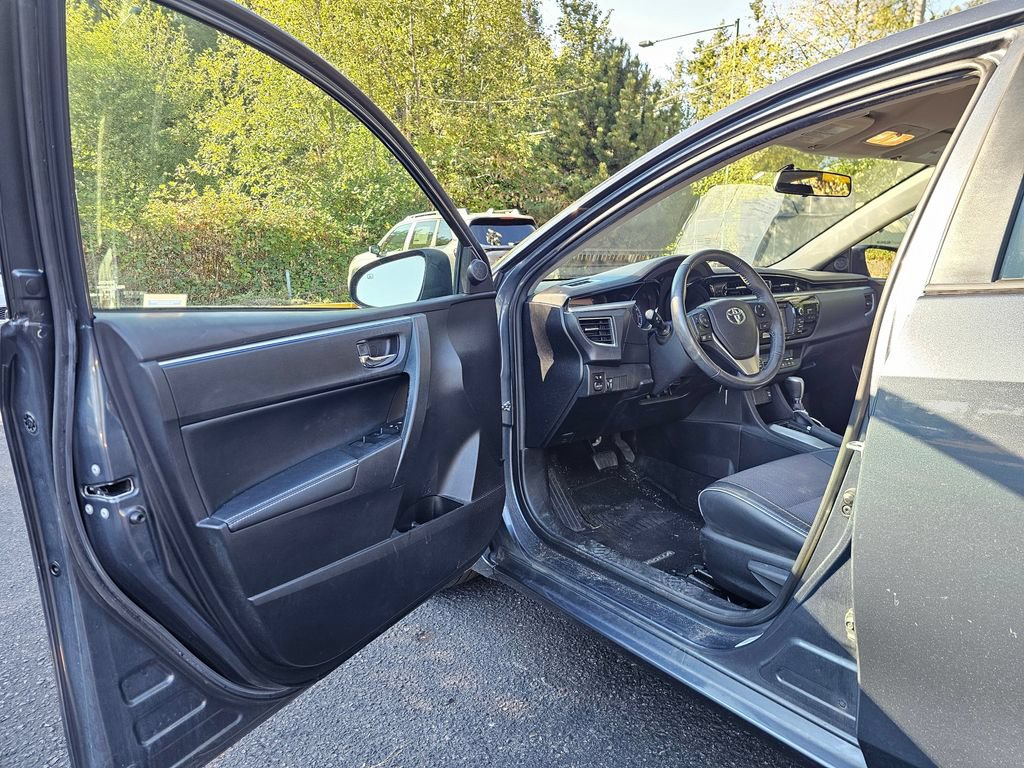 Used 2016 Toyota Corolla S FWD image 19
