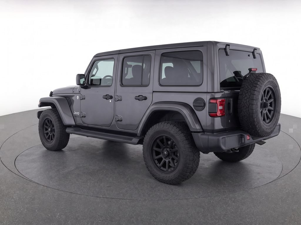 Used 2020 Jeep Wrangler Unlimited Sahara AWD/4WD image 3