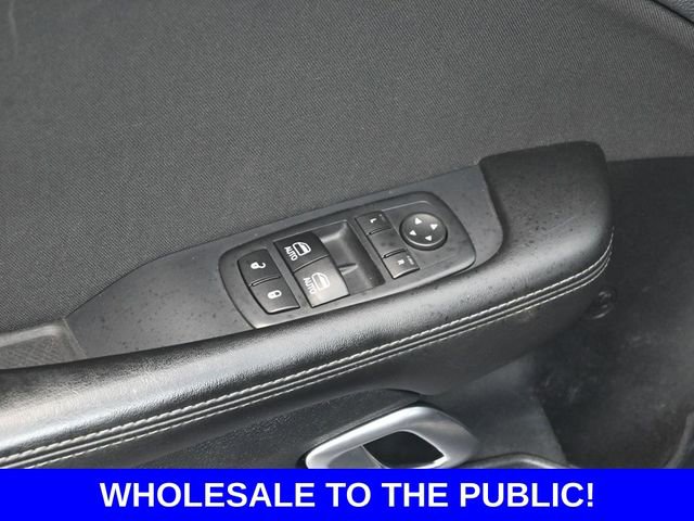 Used 2017 Dodge Challenger SXT RWD image 13