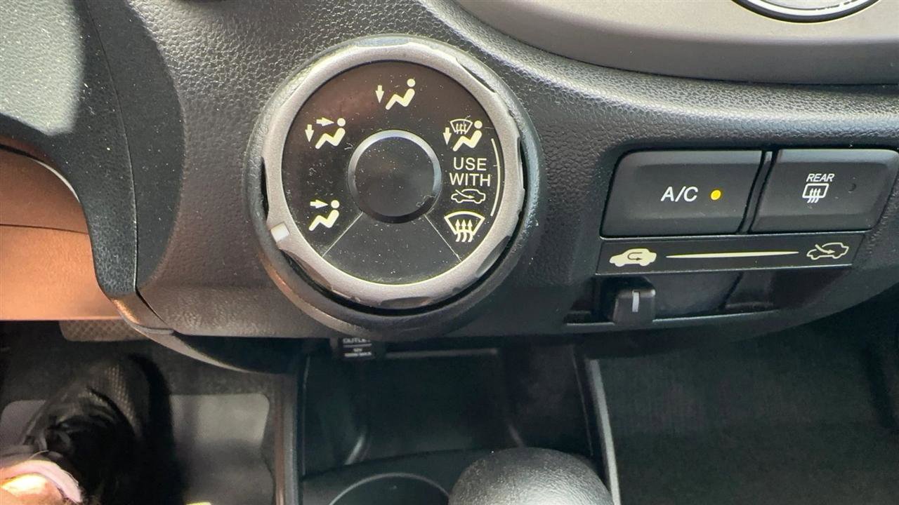 Used 2013 Honda Fit image 35