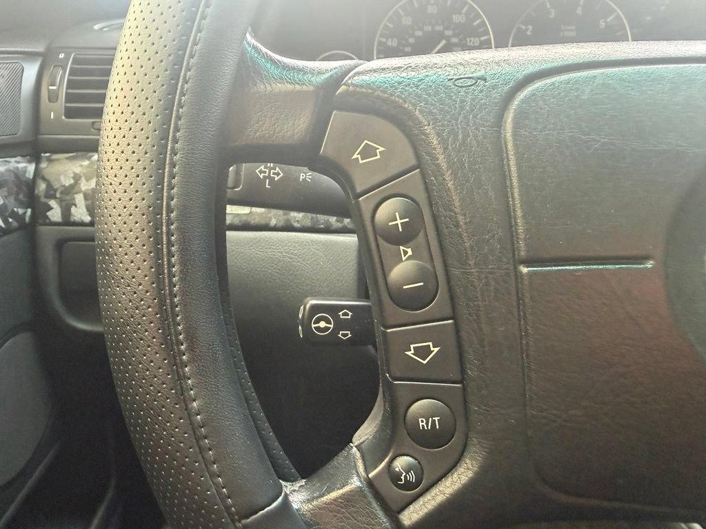 Used 2001 BMW 740iL RWD image 19