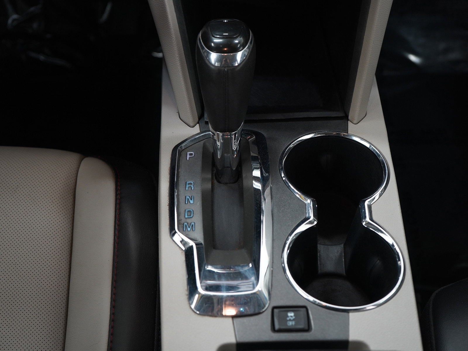 Used 2016 Chevrolet Equinox LTZ w/ Enhanced Convenience Package image 20