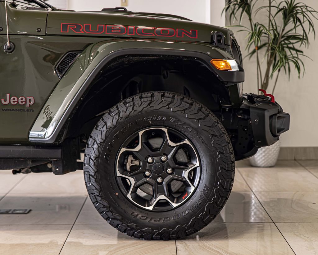 Used 2023 Jeep Wrangler Unlimited Rubicon w/ Dual Top Group AWD/4WD image 11