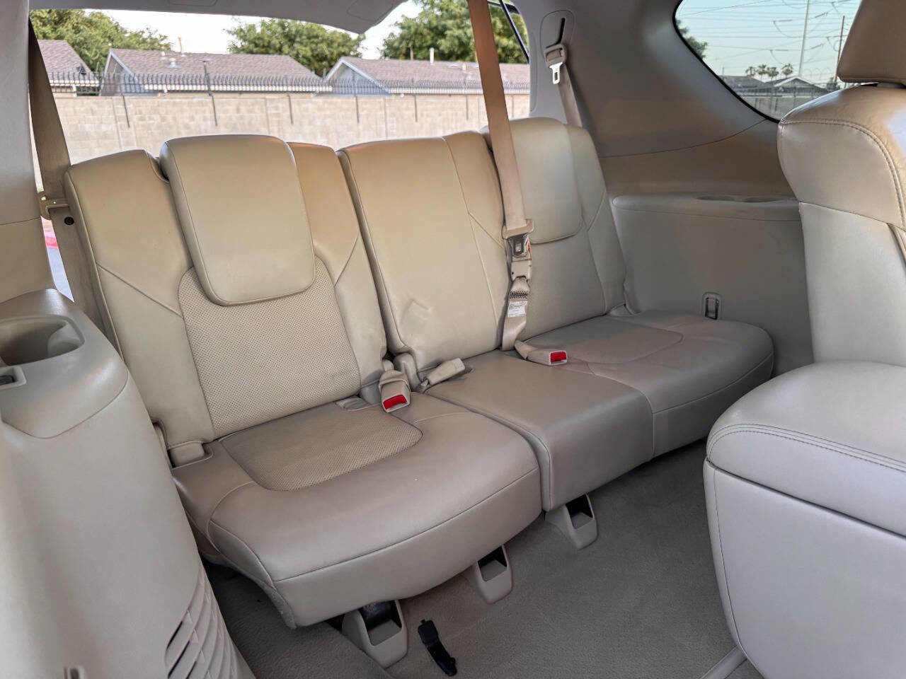 Used 2015 INFINITI QX80 2WD w/ Deluxe Technology Package image 14