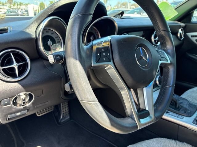Used 2015 Mercedes-Benz SLK 250 image 8