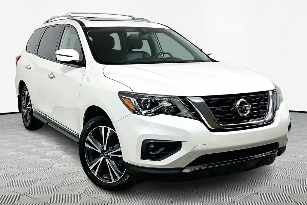 Used 2018 Nissan Pathfinder Platinum image 1