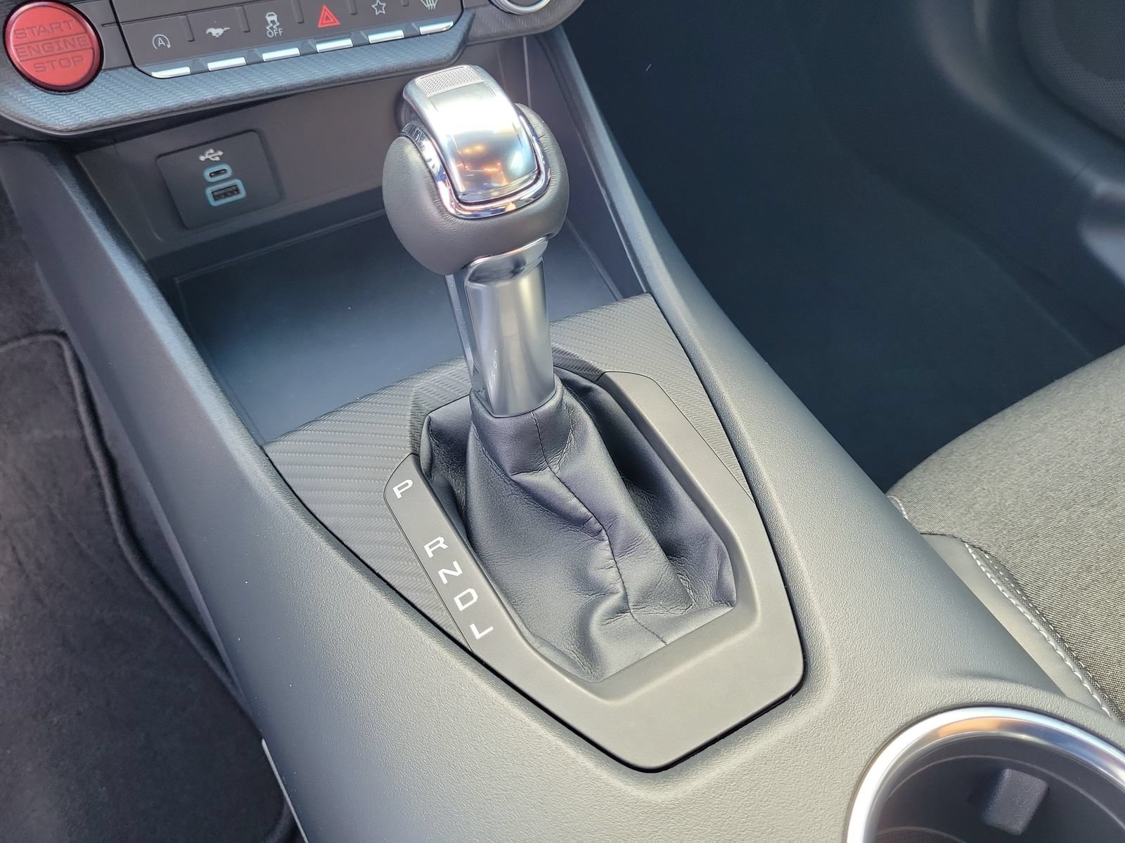 Certified 2024 Ford Mustang Coupe RWD image 23