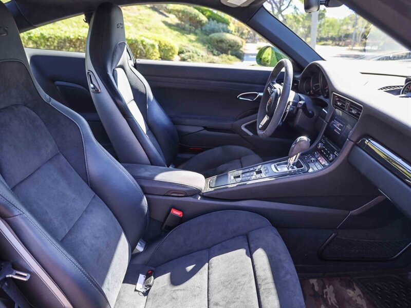 Used 2019 Porsche 911 Carrera GTS RWD image 18