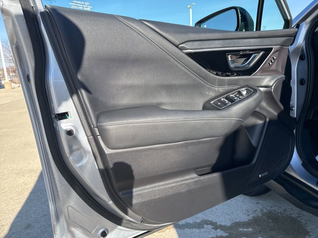 Used 2023 Subaru Outback Limited image 18