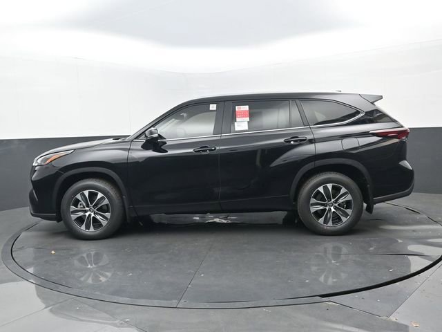 Used 2026 Toyota Highlander XLE image 23