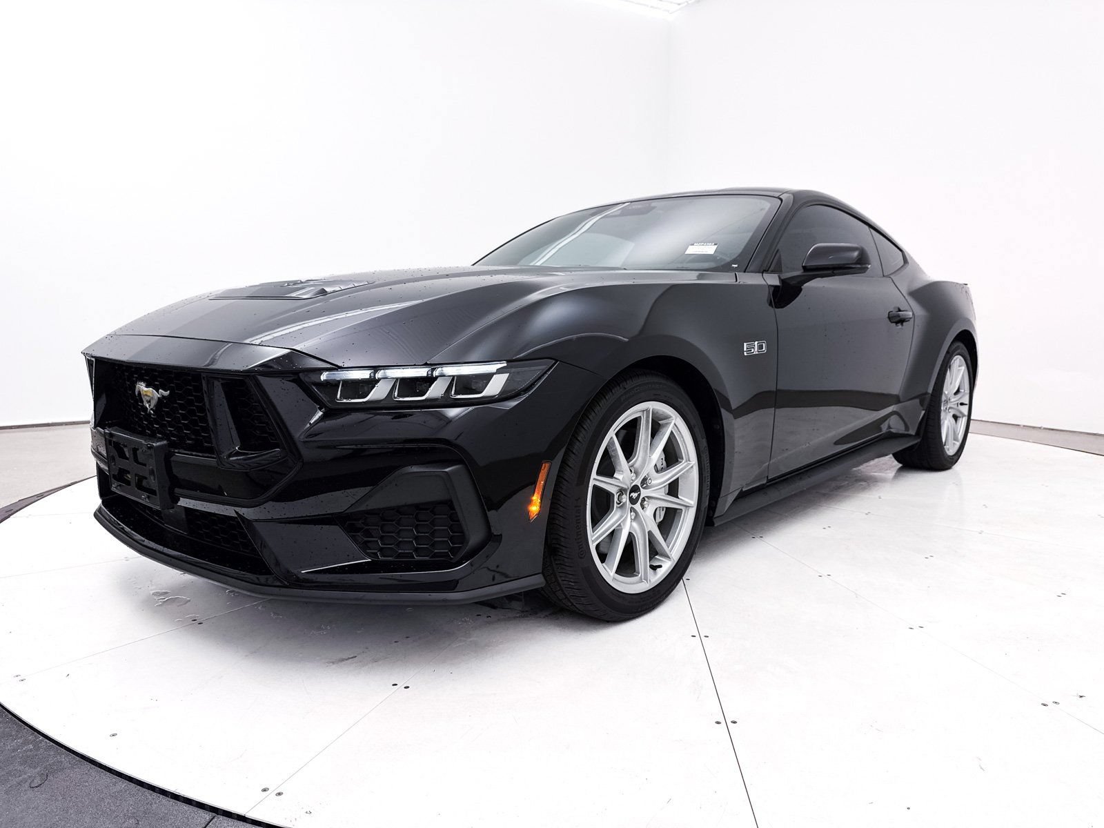 Used 2024 Ford Mustang GT Premium RWD image 13