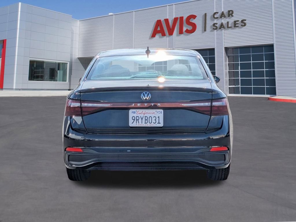Used 2025 Volkswagen Jetta Sport image 7