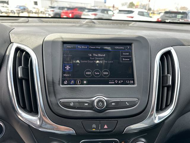 Used 2024 Chevrolet Equinox LT FWD image 12