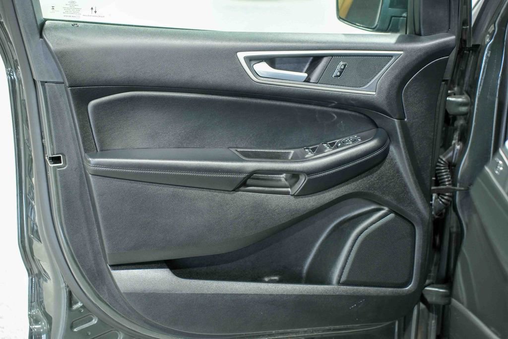 Used 2023 Ford Edge SEL w/ Convenience Package image 17