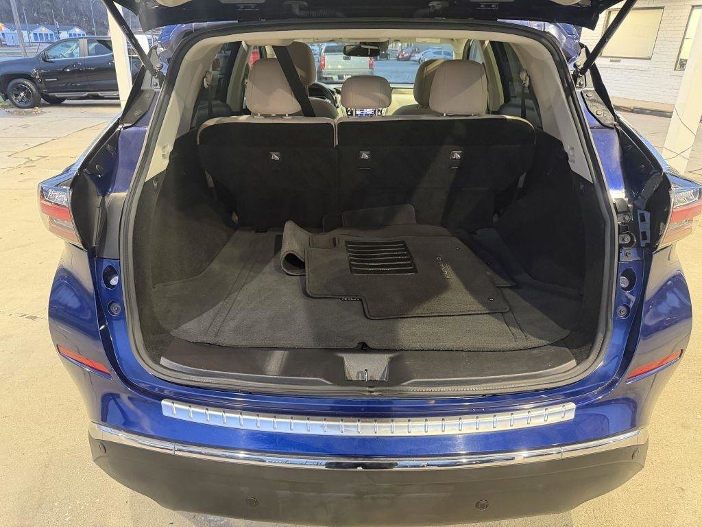 Used 2020 Nissan Murano SV AWD/4WD image 8