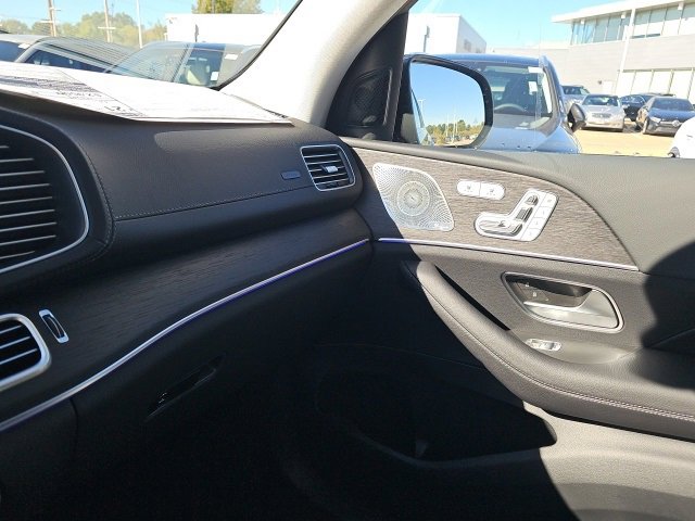 New 2026 Mercedes-Benz GLS 450 4MATIC image 22