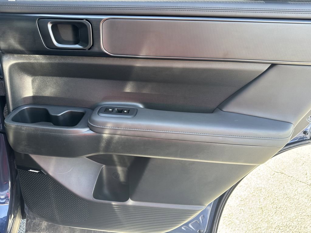 Used 2025 Hyundai Santa Fe Calligraphy image 16