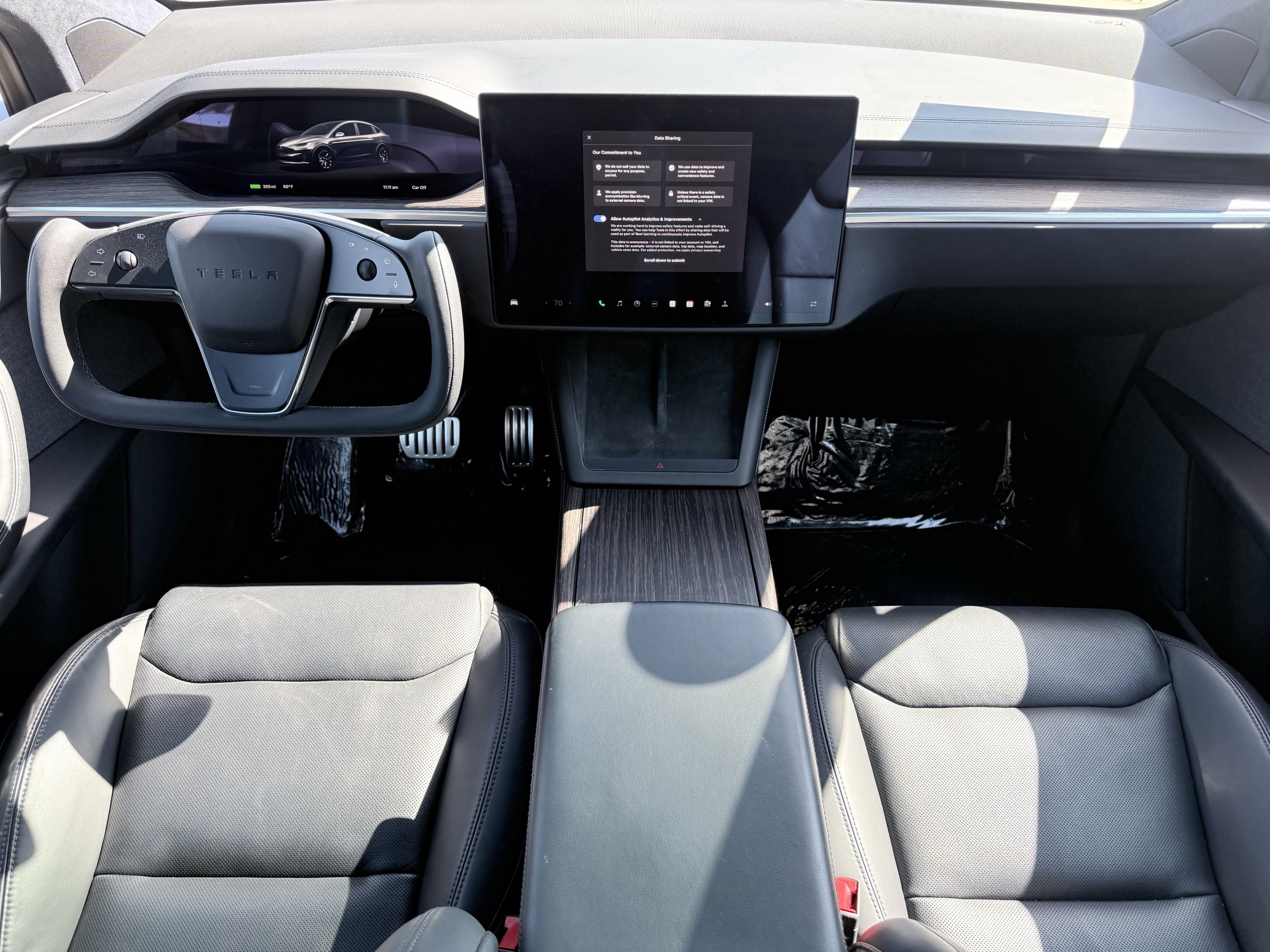 Used 2023 Tesla Model X image 57